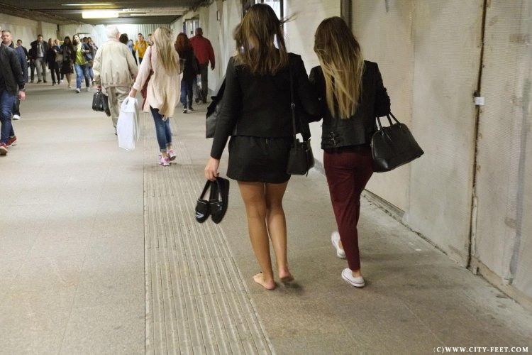 Boose girls in the subway