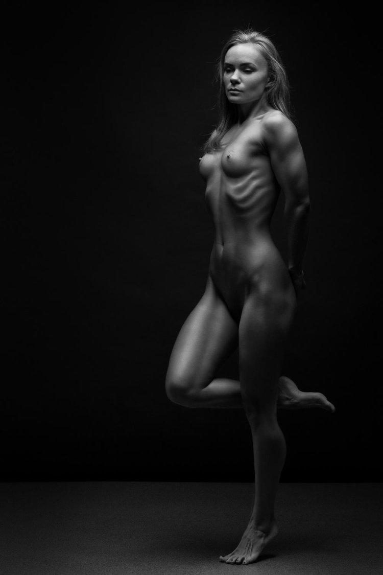 Fitness nude