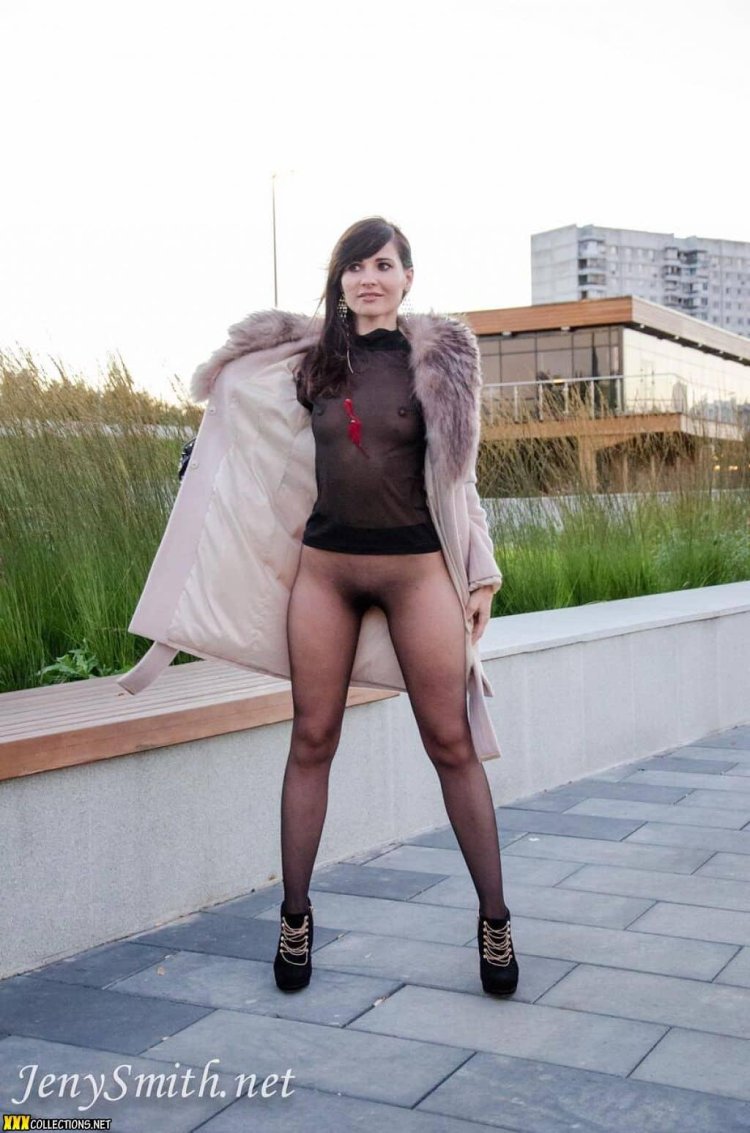 Jenny Smith in Pantyhose