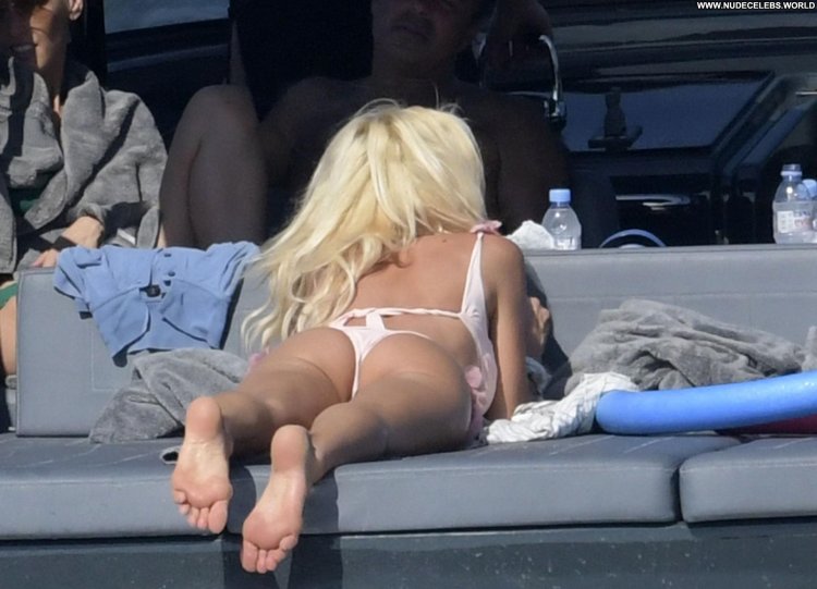 Victoria Silvstedt xxx