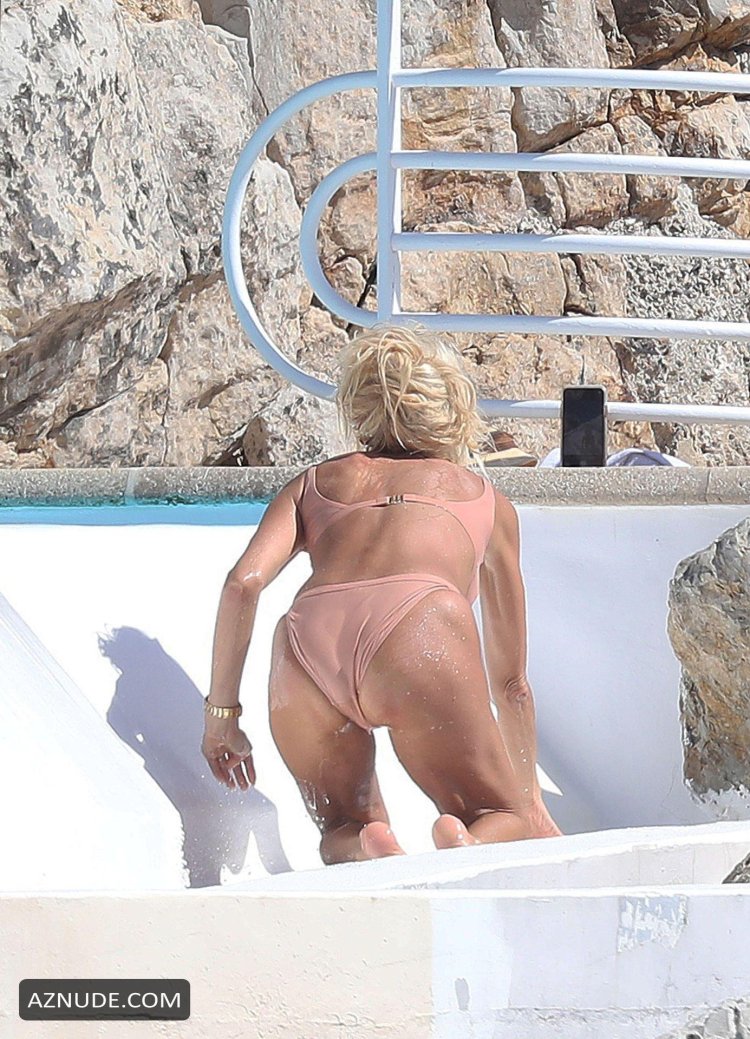 Victoria Silvstedt Naked