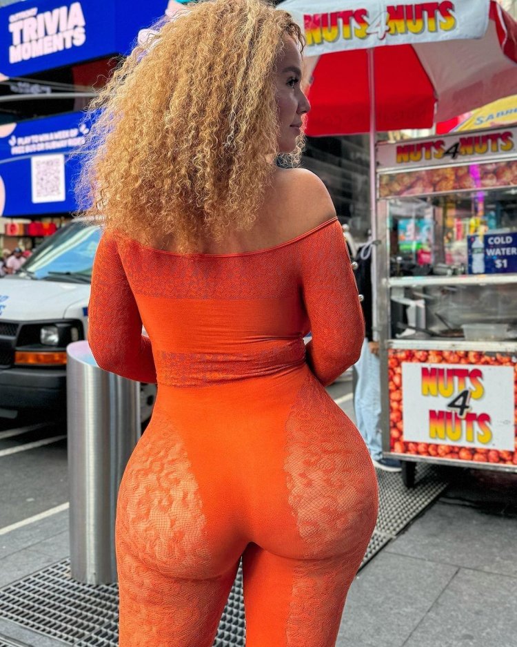 Pamell Alexander Naked