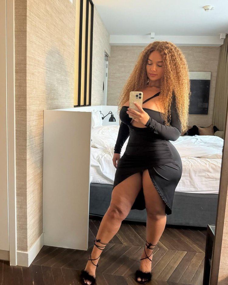 Model Saiz Pamela alexandra