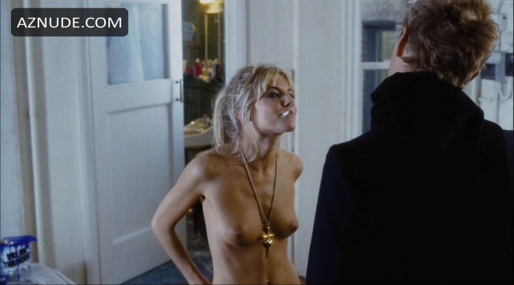 Sienna Miller Erotic