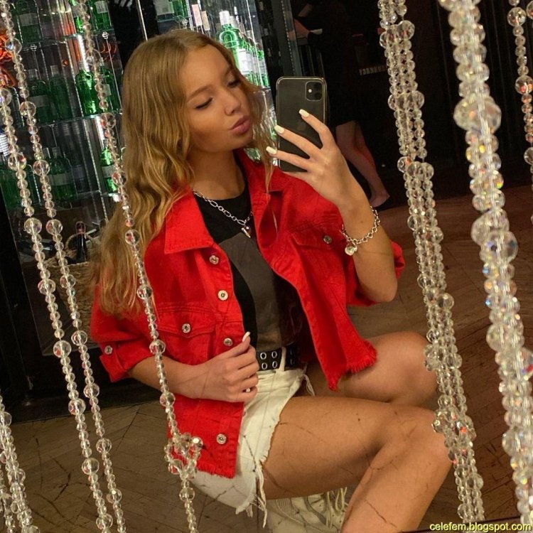 Sofya Parkhomenko Model