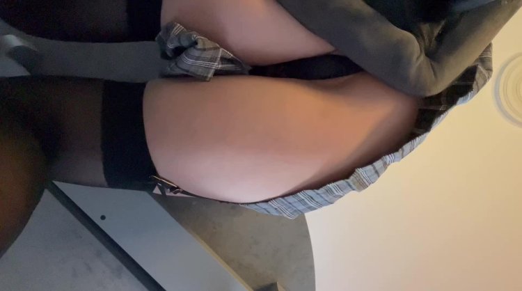 Under the skirt Erotic