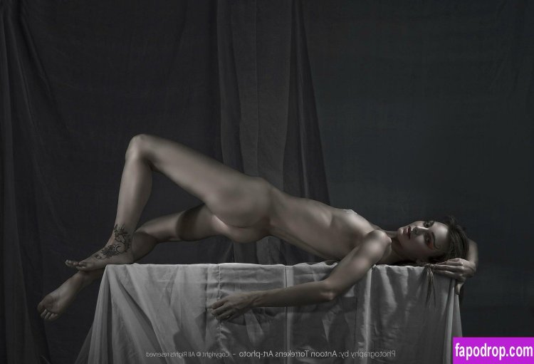 In the style of nude