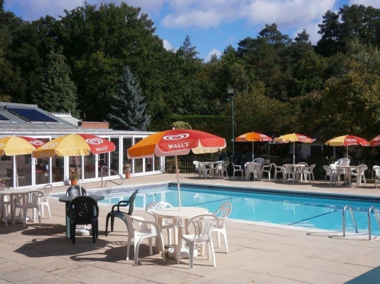 Outdoor swimming pool