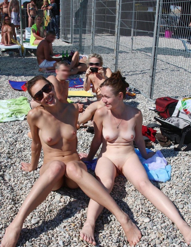 Girls on a nudic beach