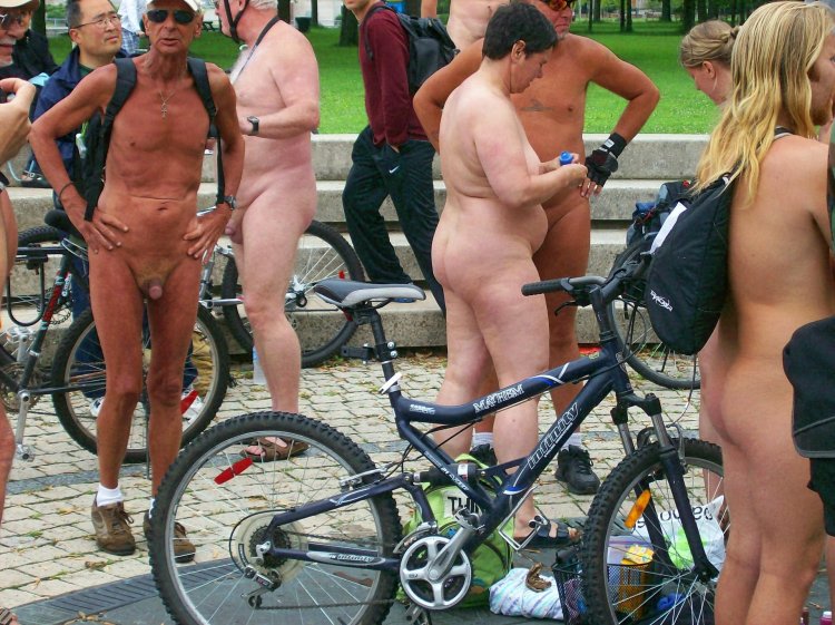 Naked bike racket