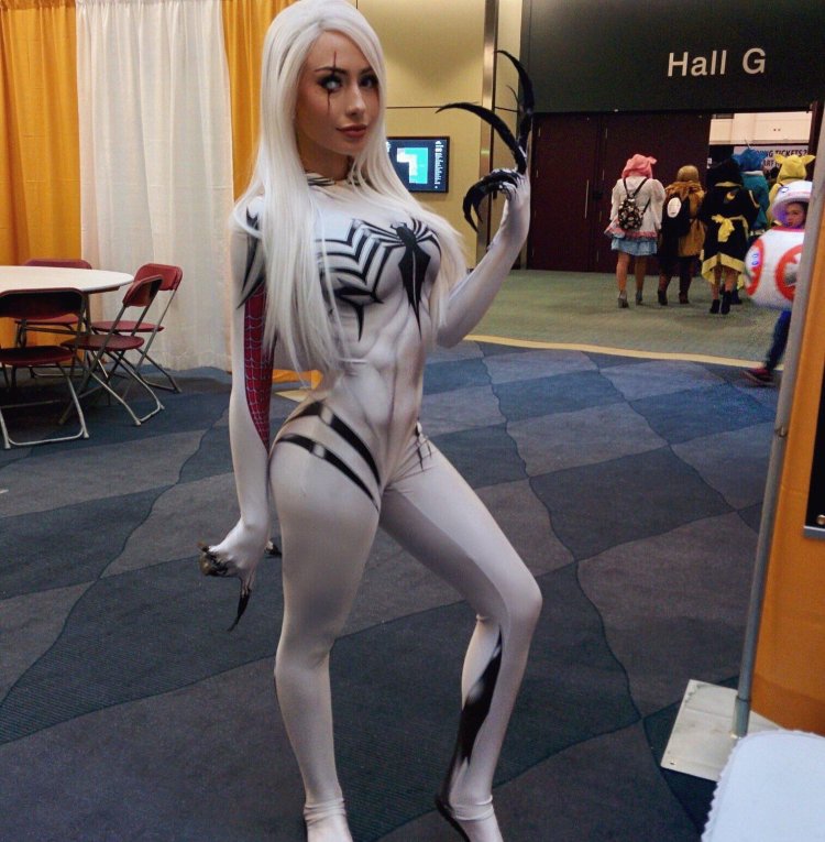 Cosplay Gwen Staisi