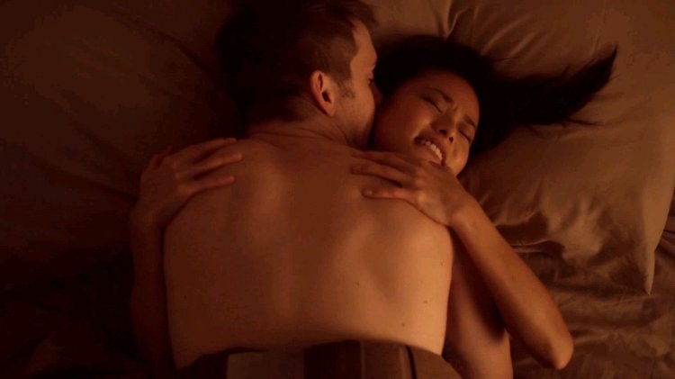 Jamie Chung bed scene