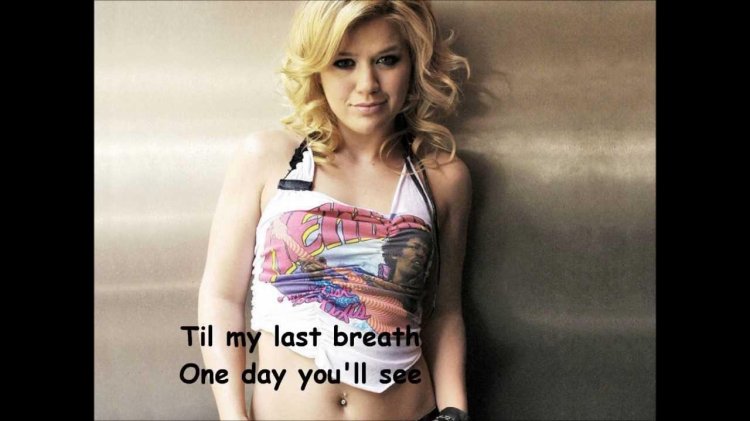 Kelly Clarkson photo