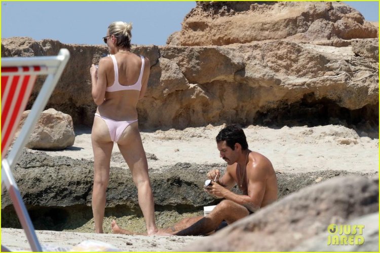 Robin Wright on the beach