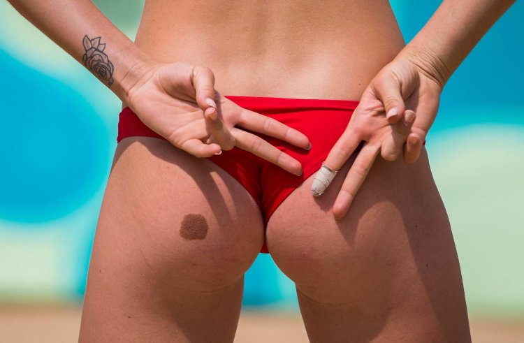 Beach volleyball woman naked