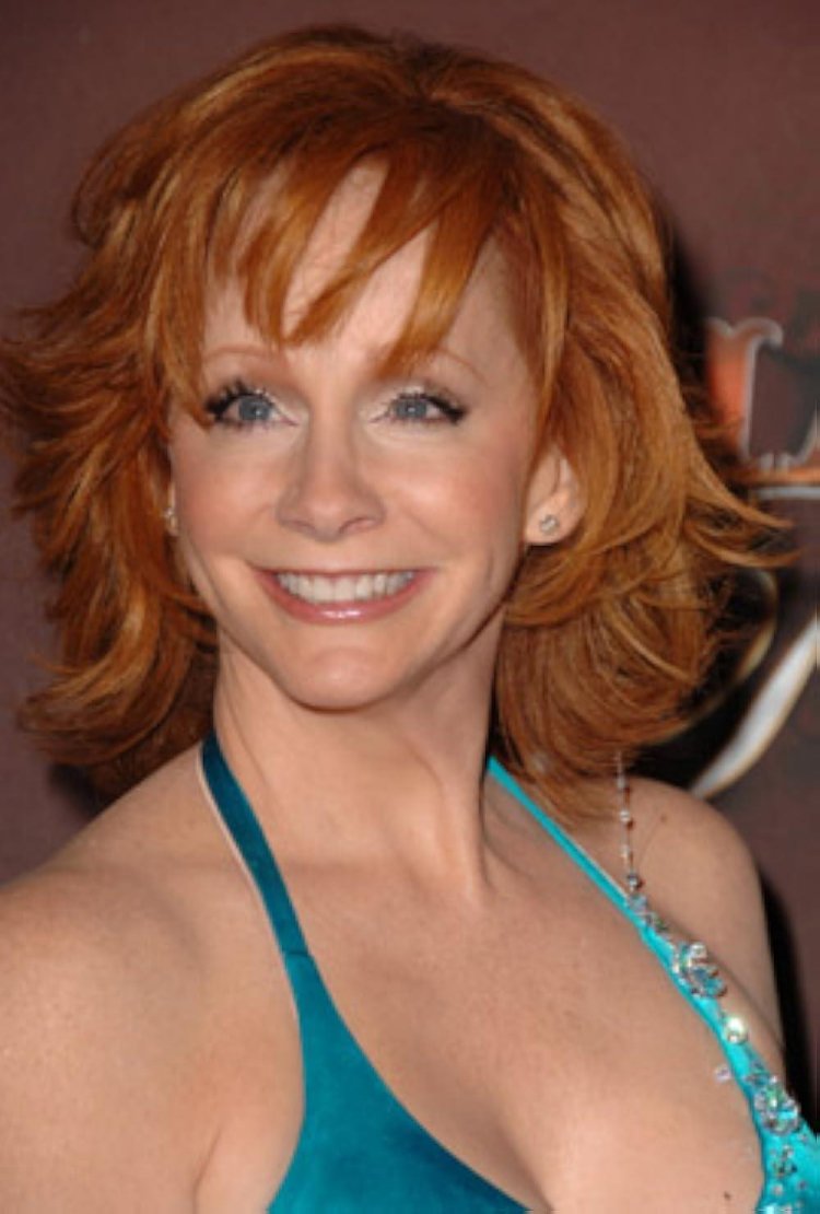 Reba MCENTIRE