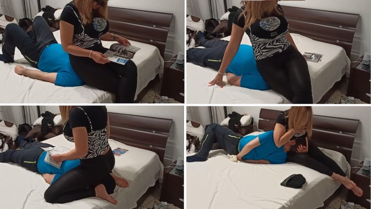 Facesitting Leggings smelling