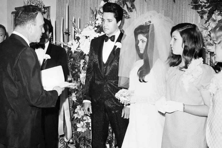 Elvis Presley and Provocialla