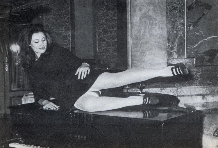 Raphaella Carra Fast