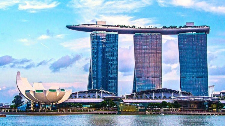 Marina Baisantz Singapore