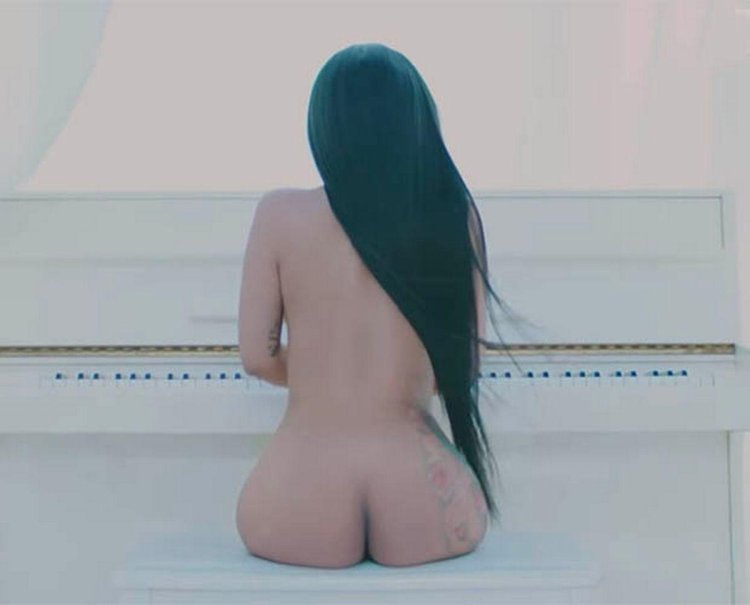 Cardi B Onlifanse drain