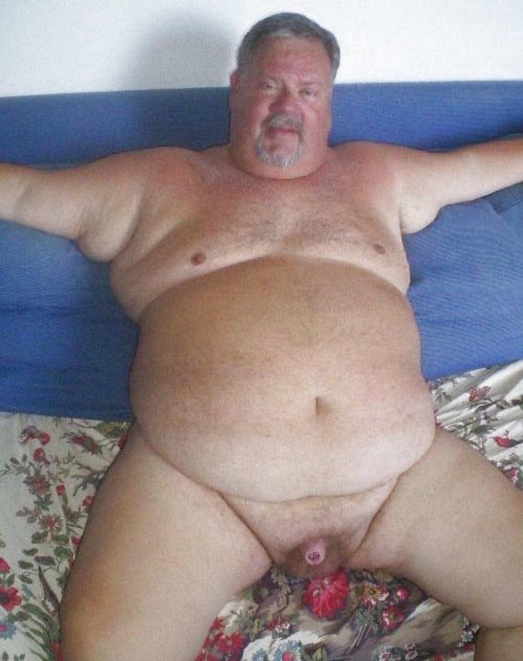 Old fat naked man
