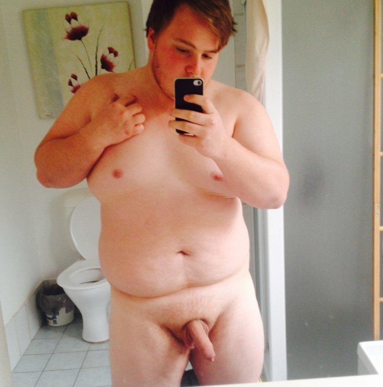 Chubby naked men