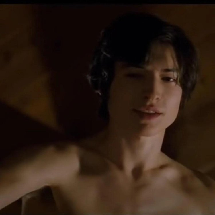 Ezra Miller Torses
