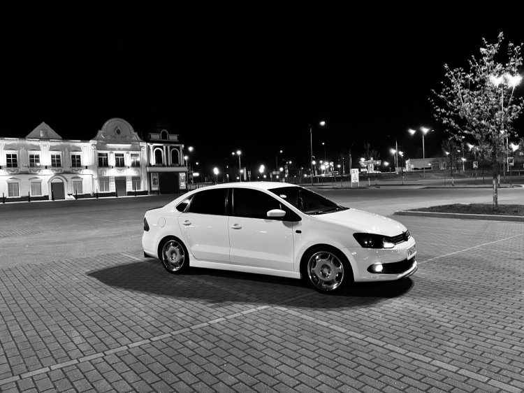 Volkswagen polo sedan Taxi Tuning