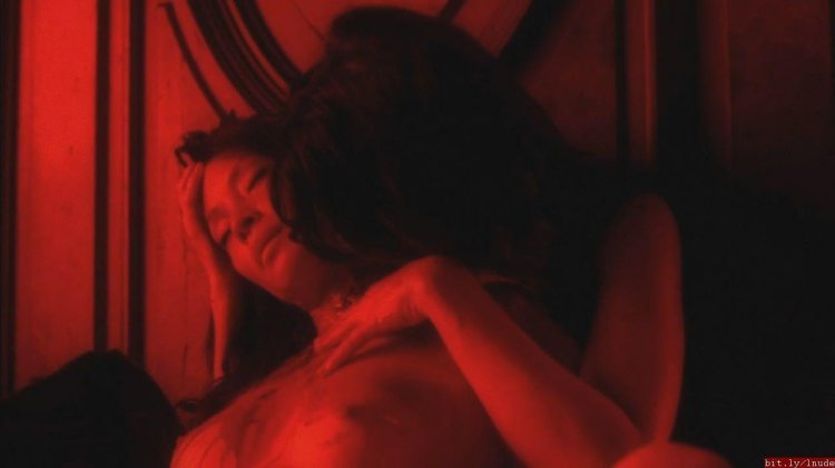 Lucy Lew Naked in the movie Vampirts
