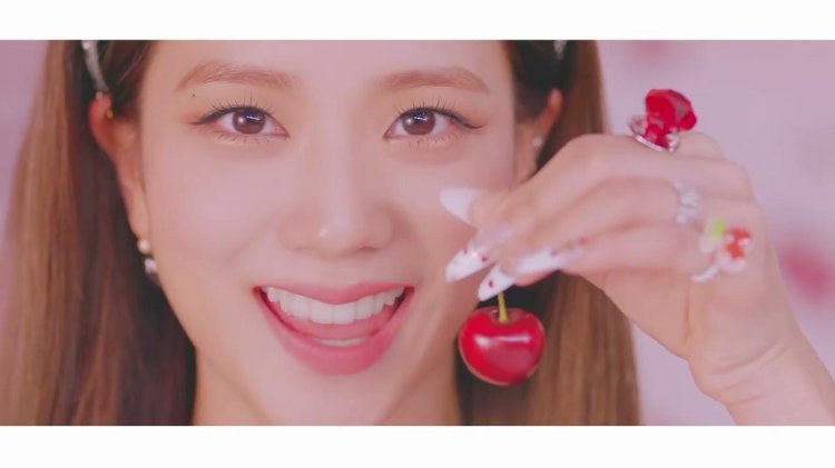 Black Pink Ice Cream