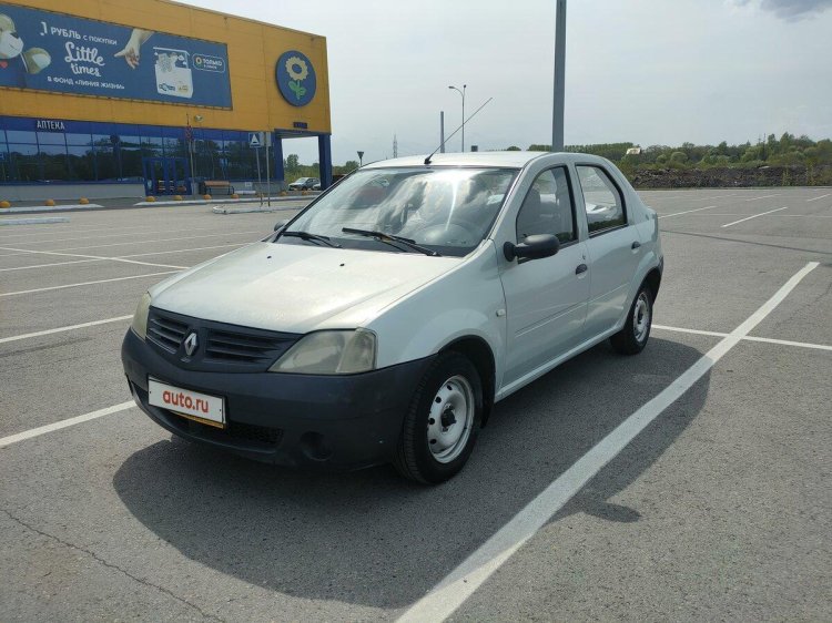 Renault Logan flowers