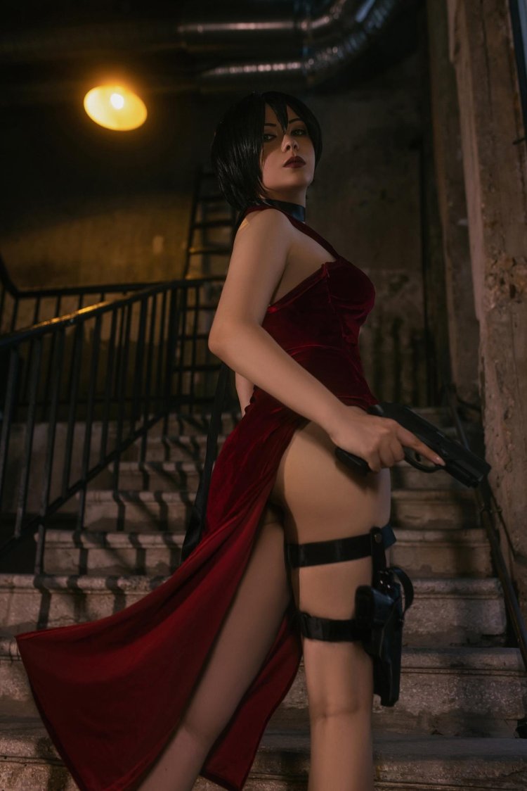 Ada Wong Cosplay Hentai