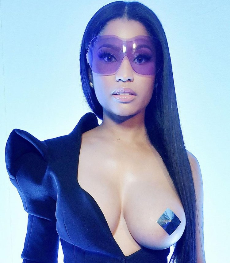 Nicky Minage Naked Minaj