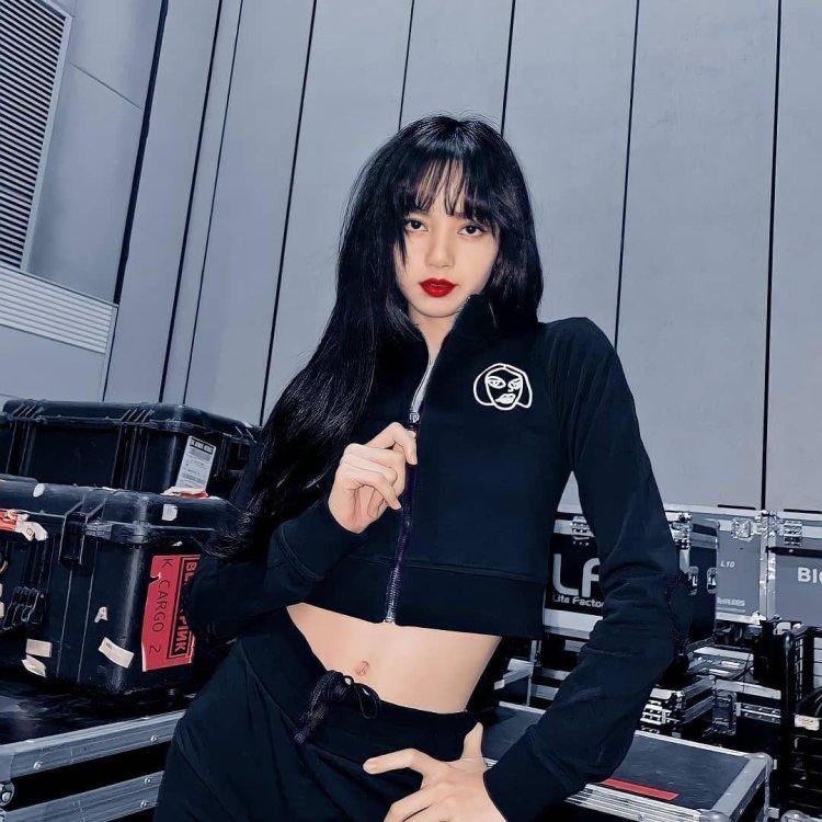 Lisa BLACKPINK