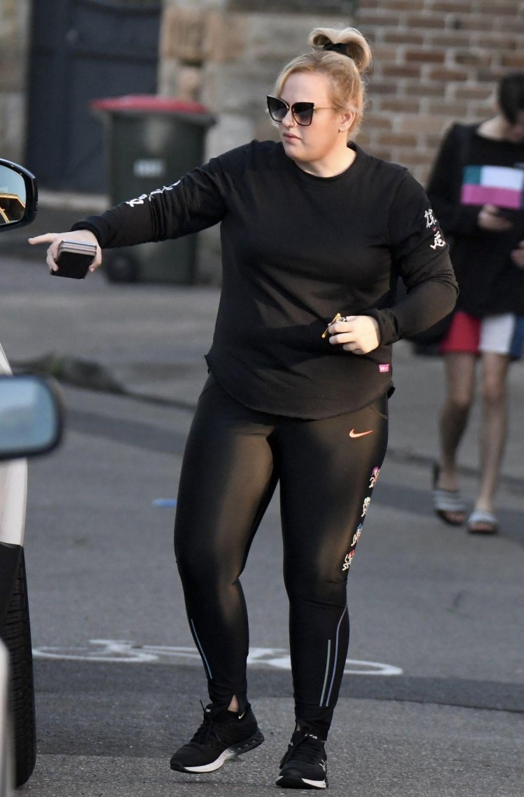 Rebel Wilson Paparazzi