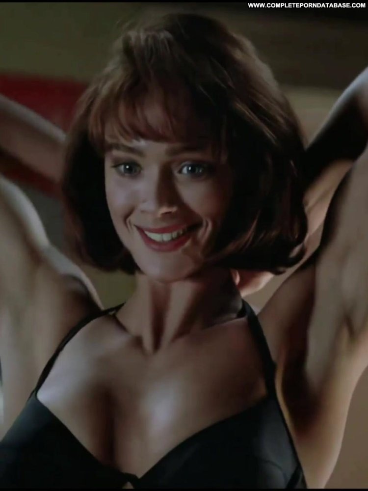 Lauren Holly