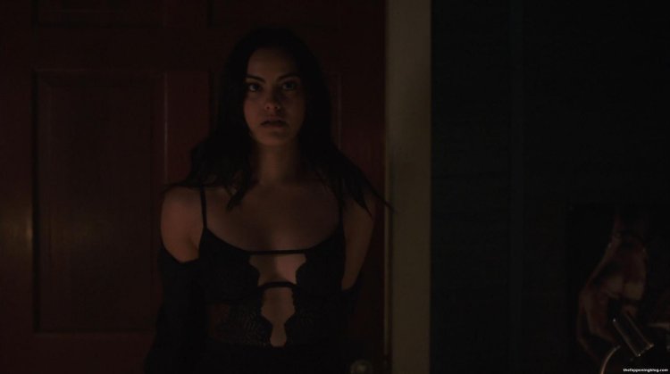Riverdale Camilla Mendes 18