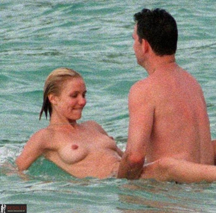 Diamon Cameron Diaz Naked in Youth