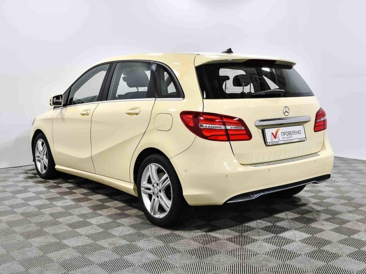 Mercedes Benz b180 2013