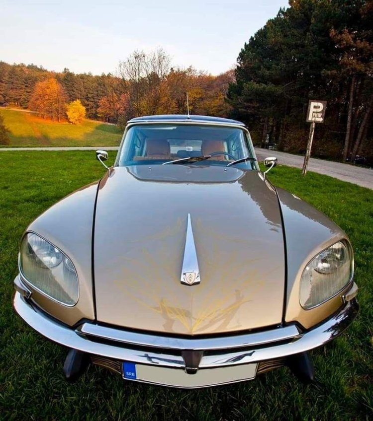 Citroen DS 23