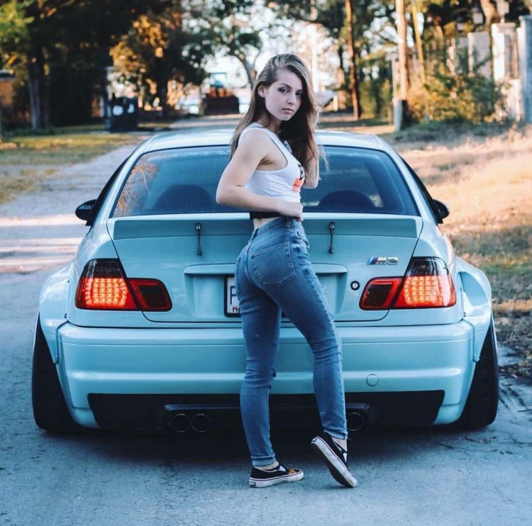 Girl with BMW M3 E46