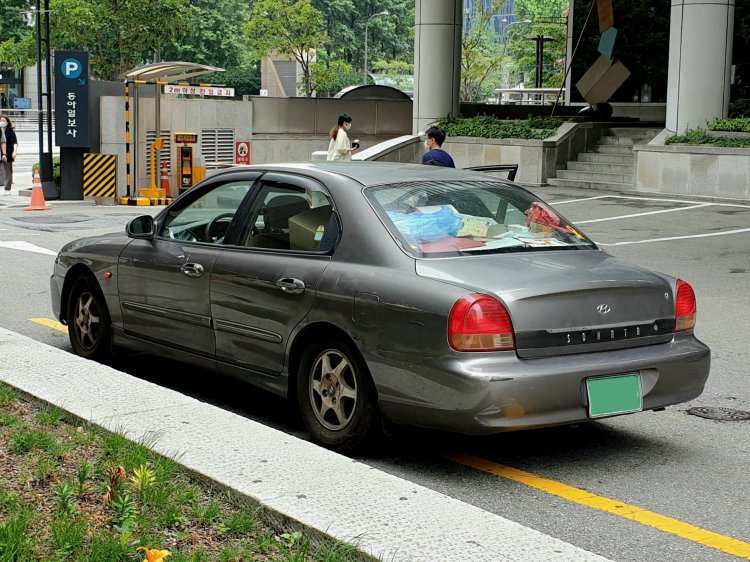 Hyundai Sonata EF 1998