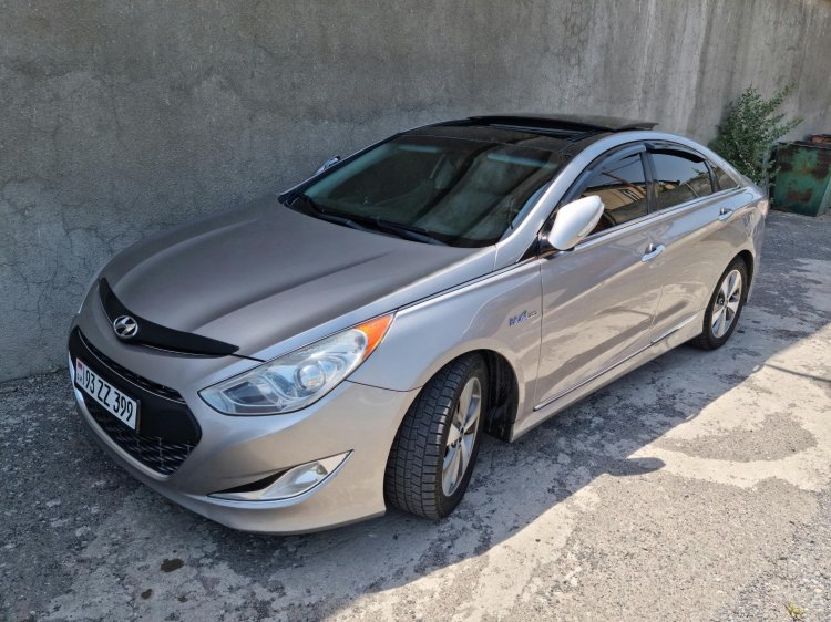 Hyundai Sonata Hybrid