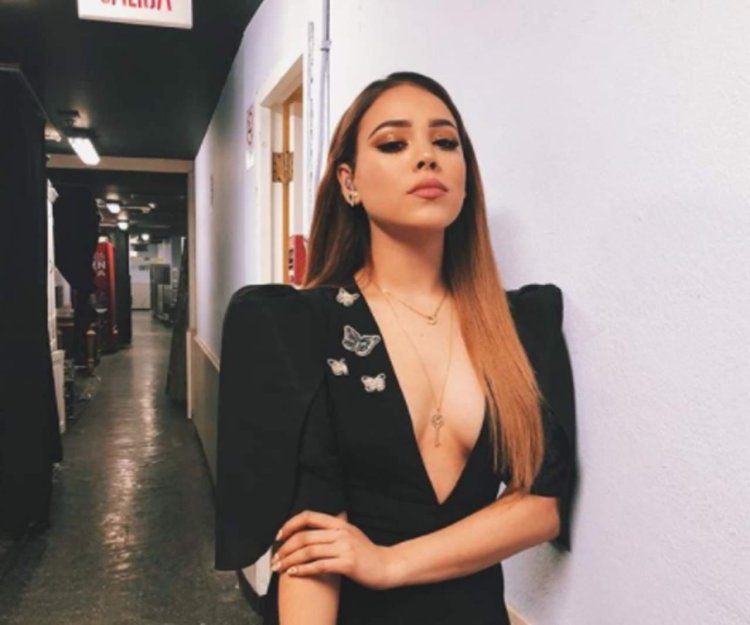 Danna Paola 18
