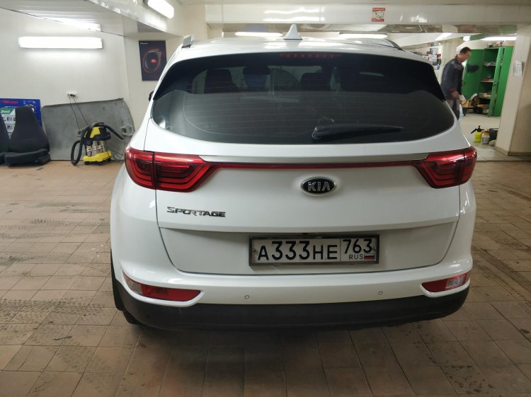 Sportage 4 without nerds on trunk