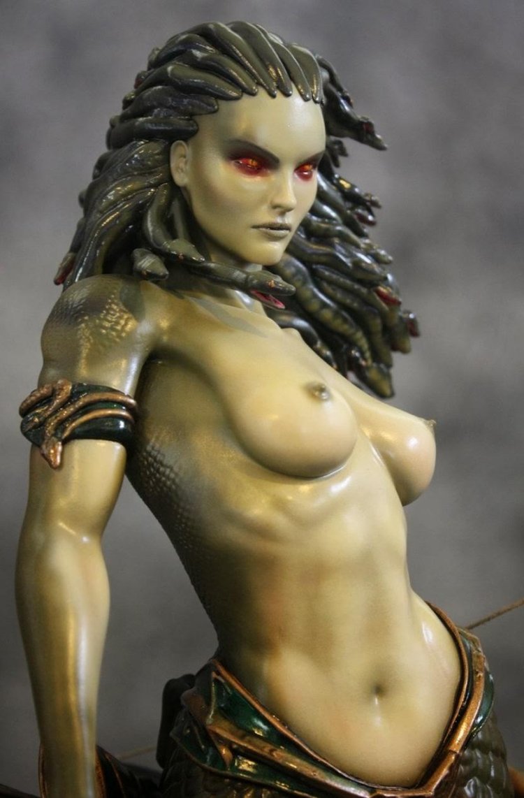 Medusa Gorgon Naked Sexy 3D
