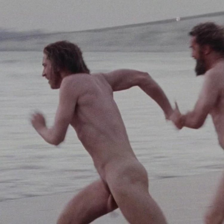 Naked without panties Gerald Butler