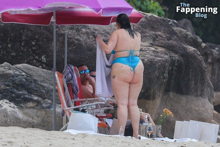 Barbie Ferreira 2024