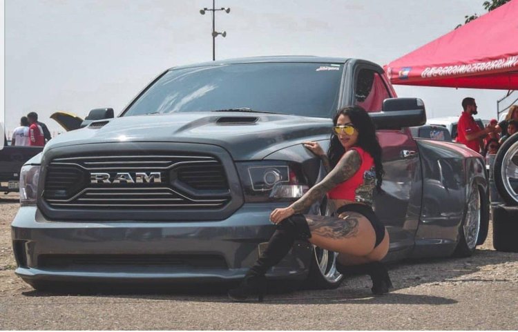 Dodge Ram Lowrider